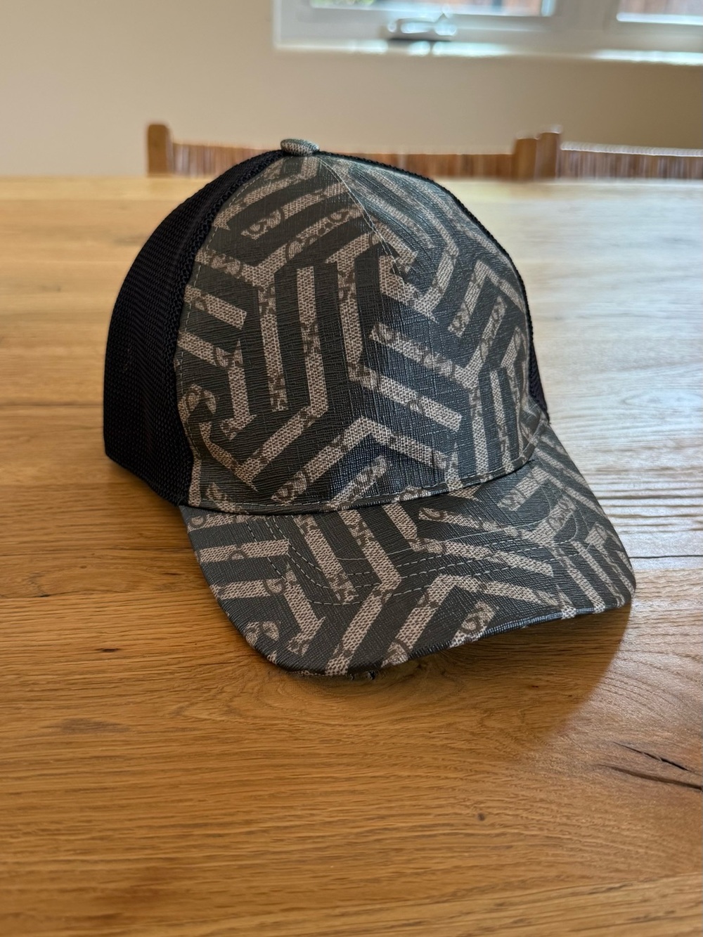 Gucci Black and Gray Patterned Mesh-Back Cap